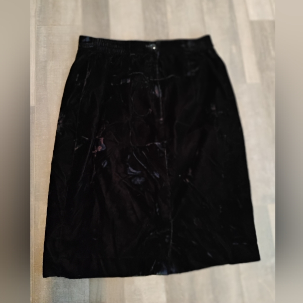 Elegant Black Velvet Skirt